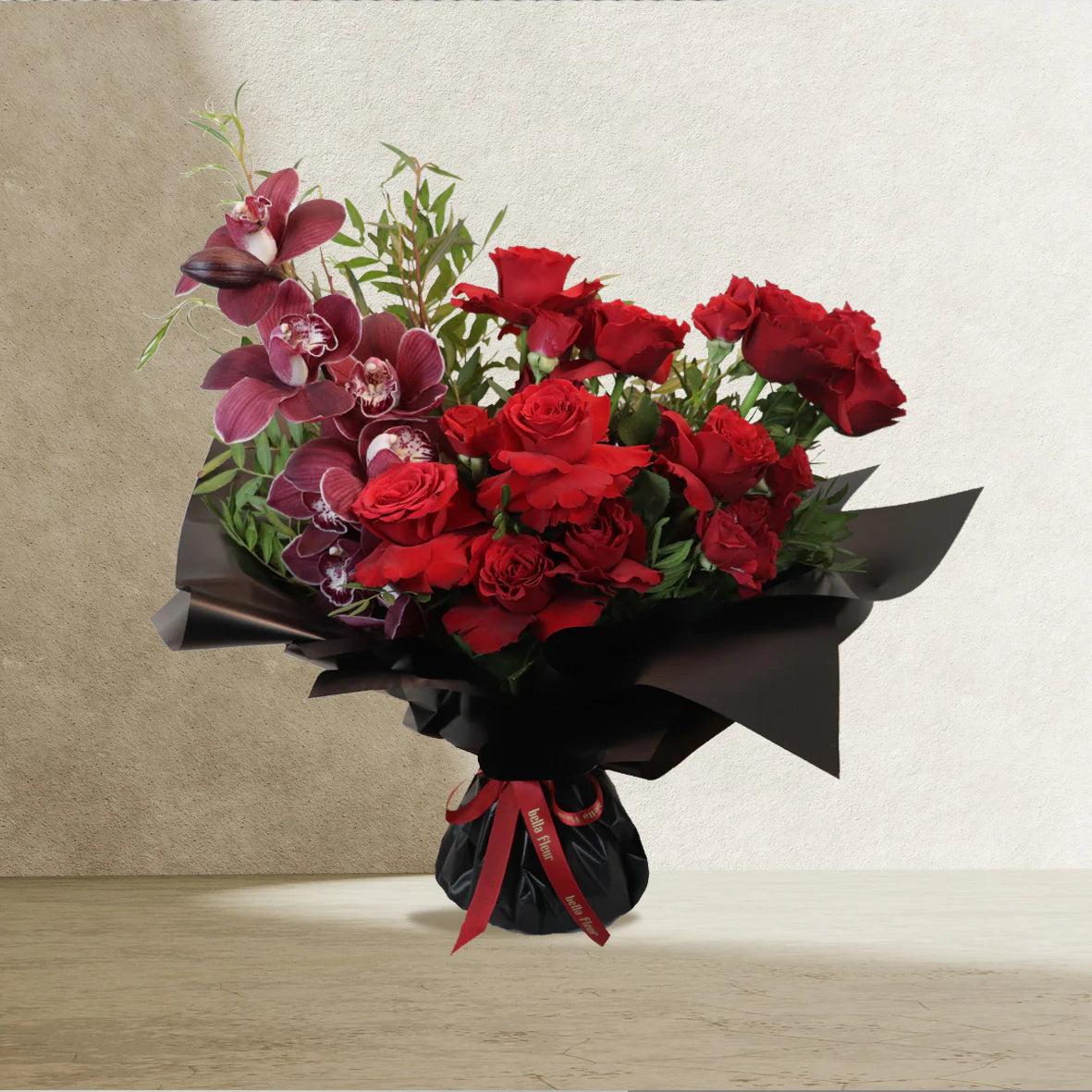 Amore Bouquet – Bold Elegance in Red